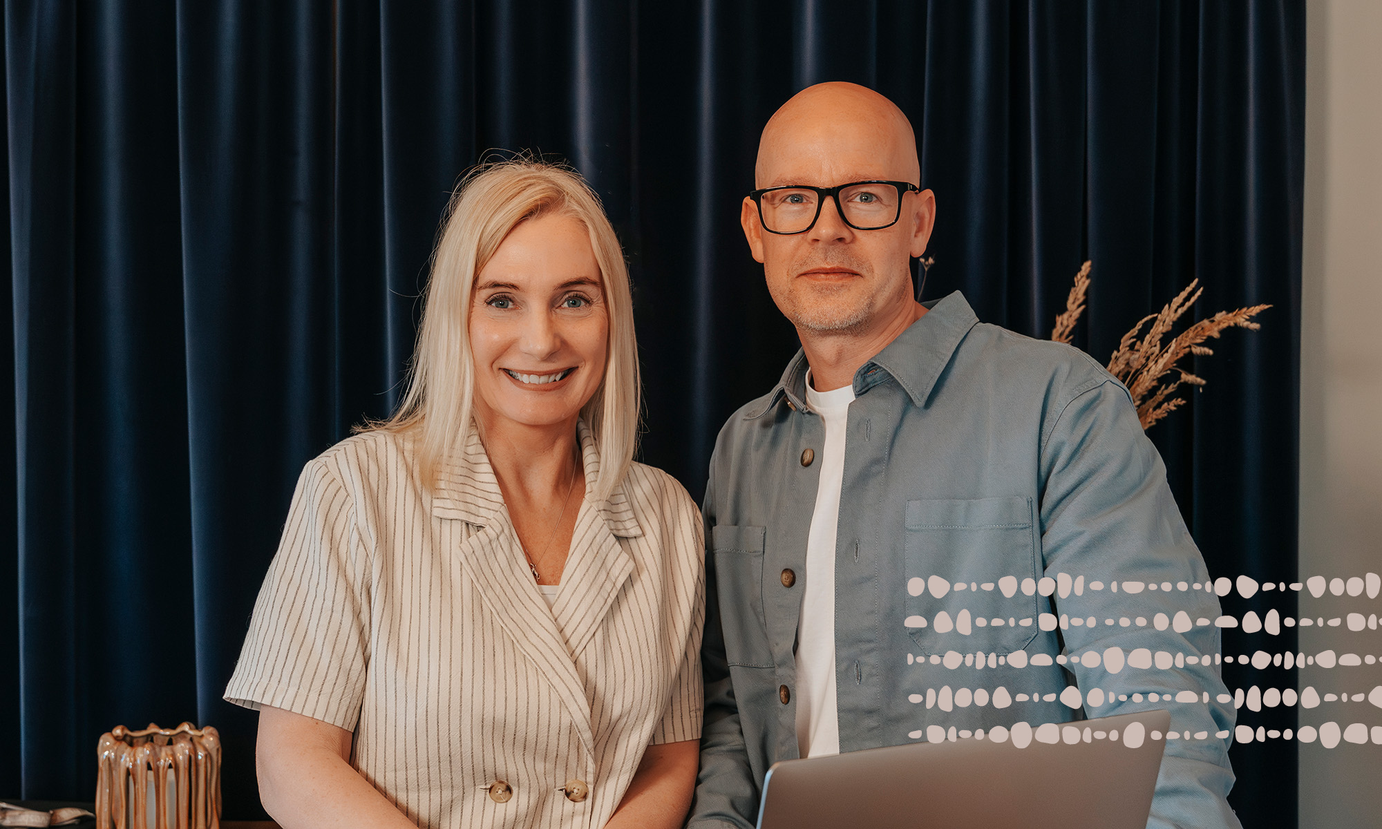 Sofia och Henke, bankens kommunikationsteam